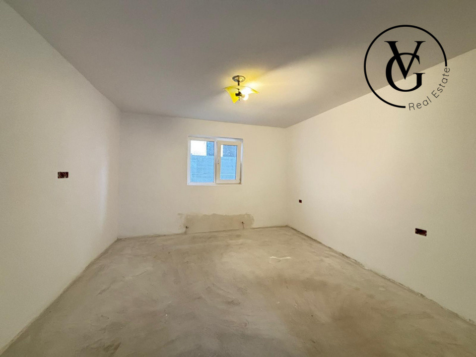 Casa la sol, 3 camere - 310 mp - Navodari