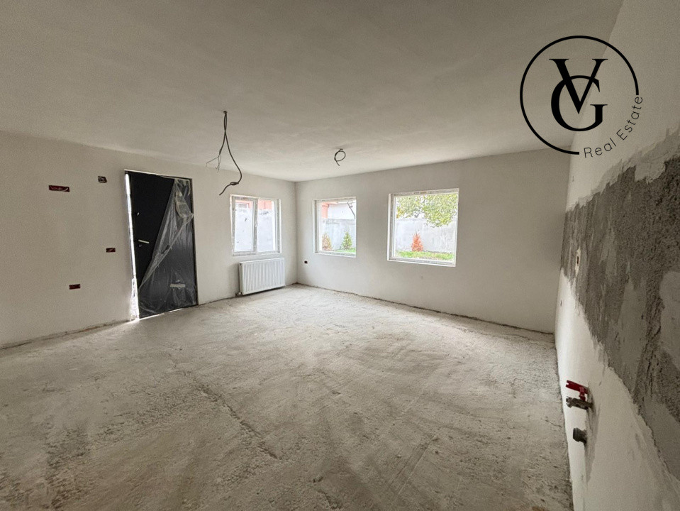 Casa la sol, 3 camere - 310 mp - Navodari