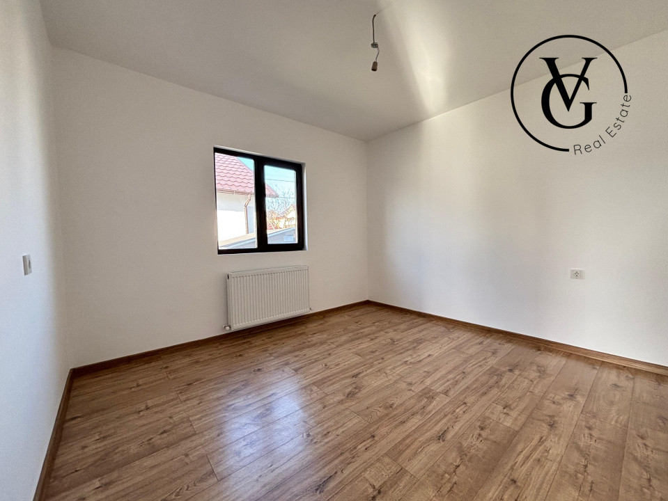 Casă la sol, 3 camere - 211 mp - Lumina