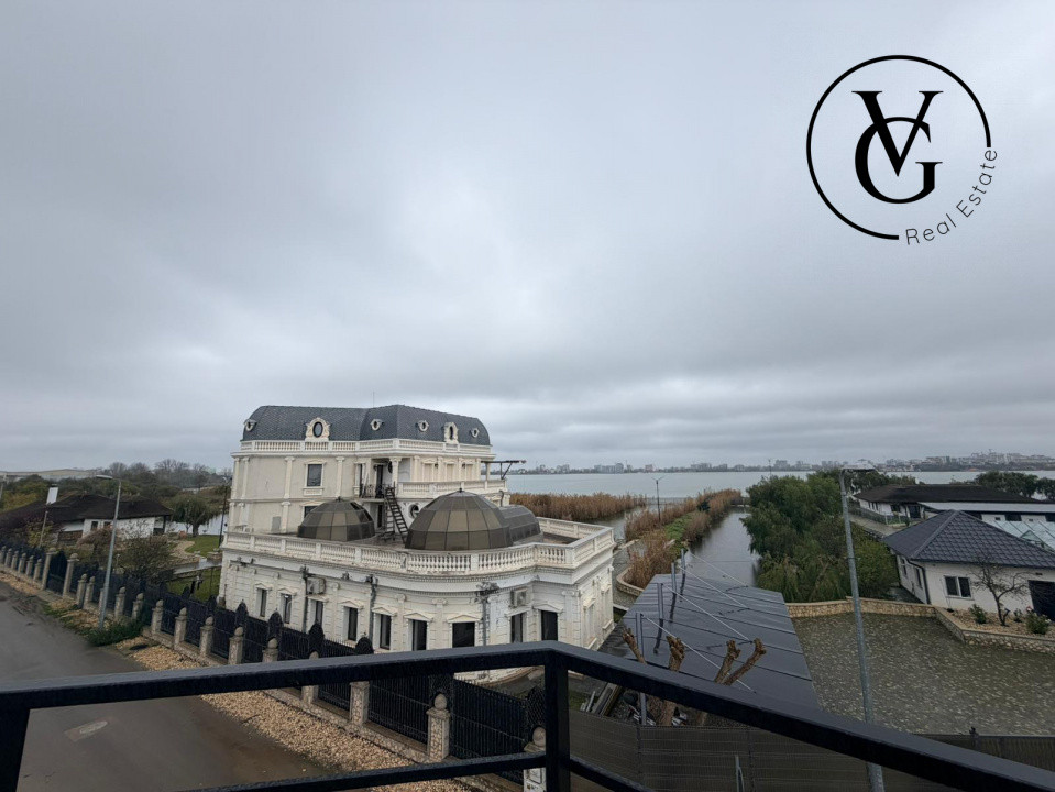 Vila  individuală  - vedere la lac - Constanța, Palazu Mare 