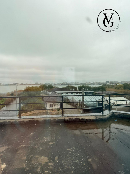 Vila  individuală  - vedere la lac - Constanța, Palazu Mare 