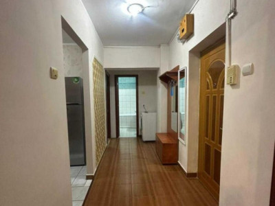 Apartament de închiriat – 2 camere, zona Casa de Cultura 