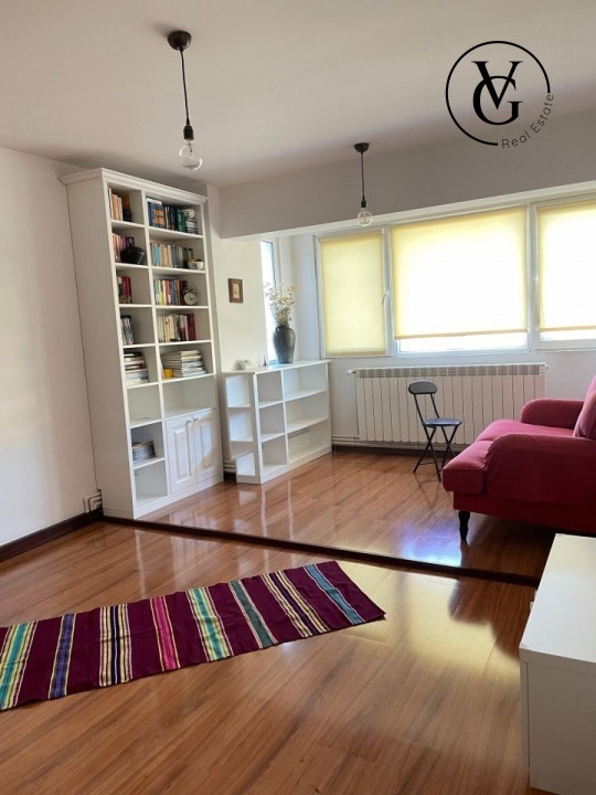 Apartament de închiriat – 3 camere decomandat – Zona Inel 2, Parcare privata 