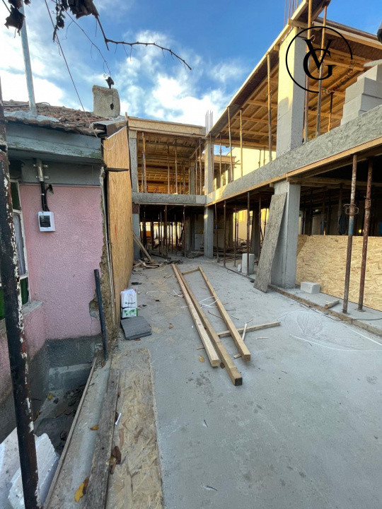 Vila YIN P+2: 251 mp construiți și curte, zona centrală a Constanței