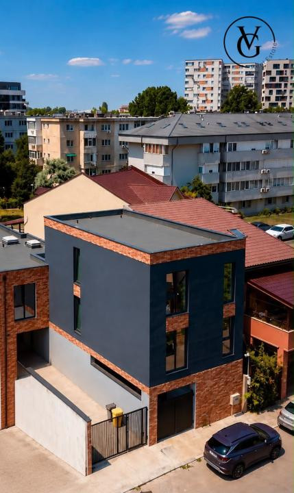 Vila YIN P+2: 251 mp construiți și curte, zona centrală a Constanței
