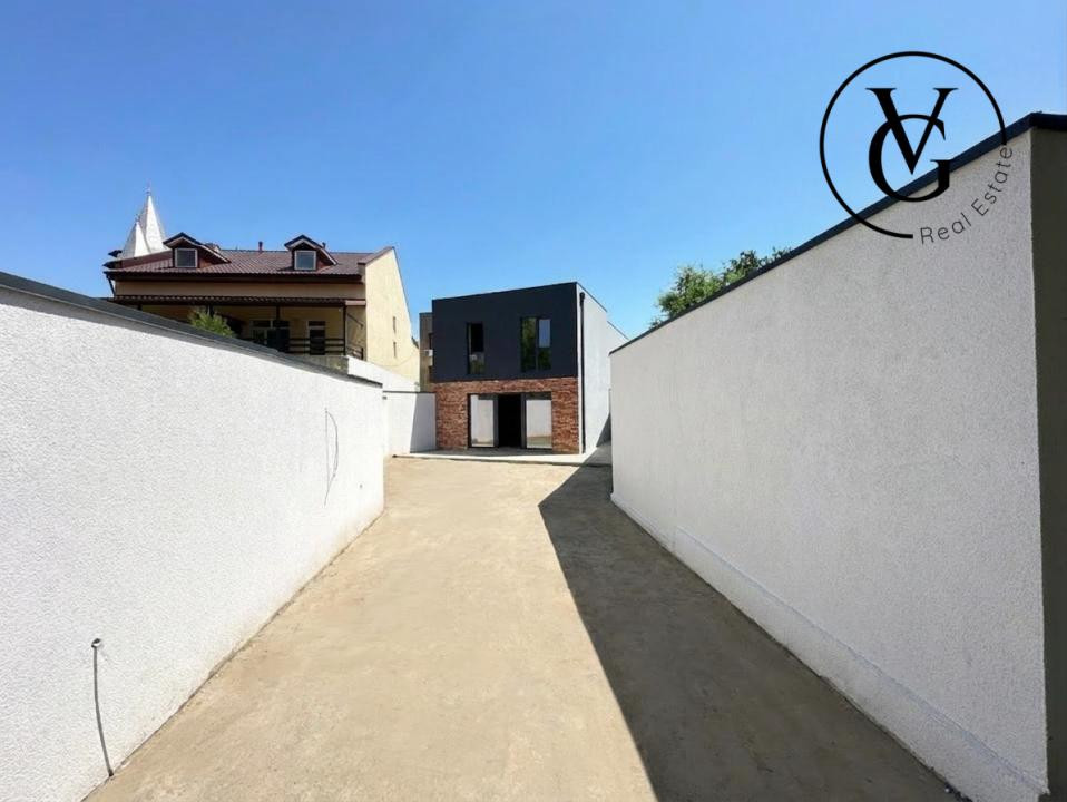 Vila YANG P+1: 189 mp construiți, curte, zona centrală a Constanței