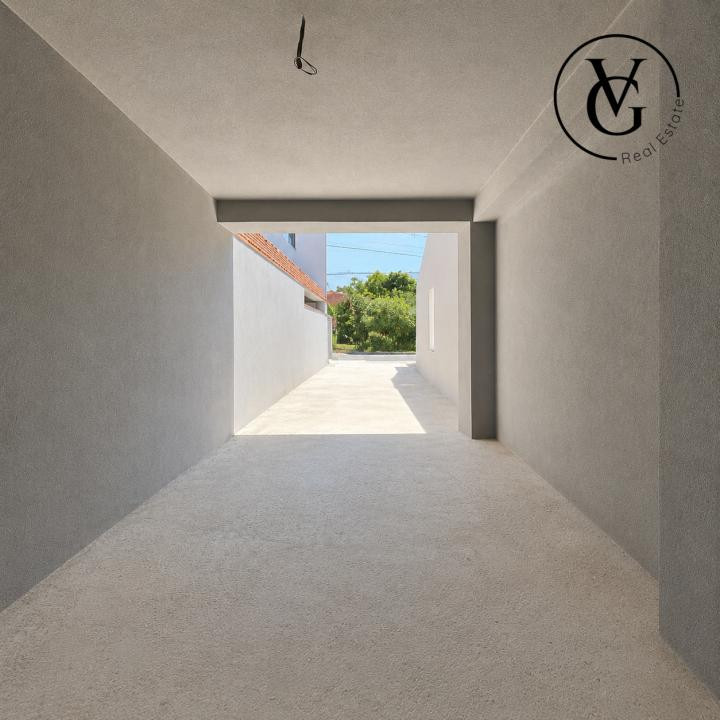 Vila YANG P+1: 189 mp construiți, curte, zona centrală a Constanței