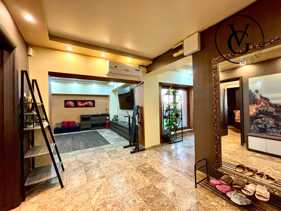 Penthouse, terasa, 3 camere - termen lung- Navodari