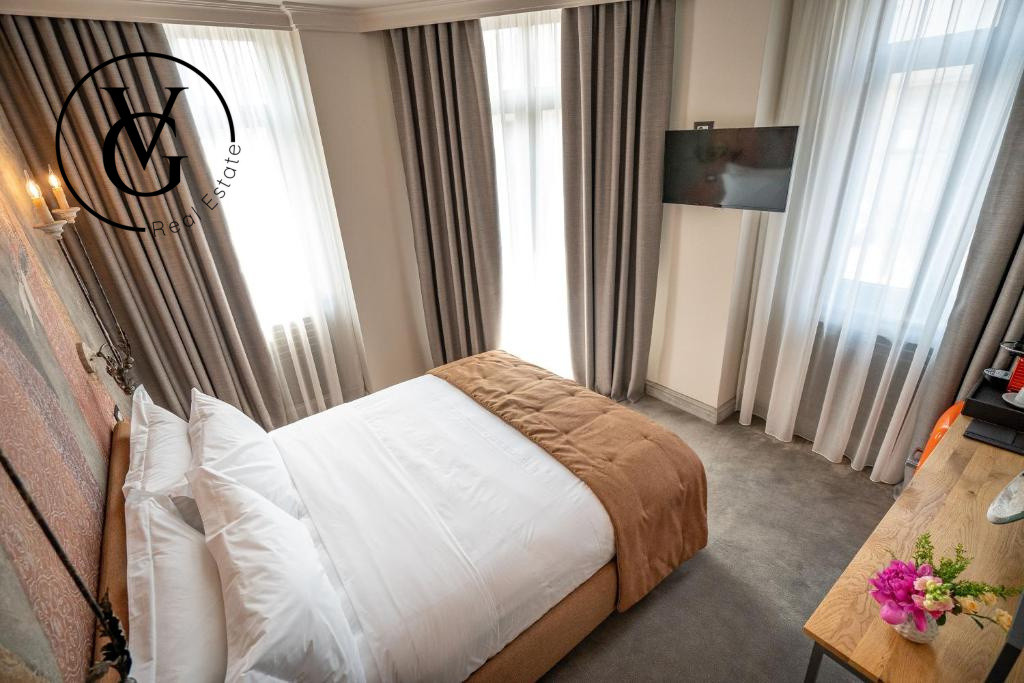 BOUTIQUE HOTEL DE LUX – OPORTUNITATE UNICA IN CENTRUL CONSTANTEI
