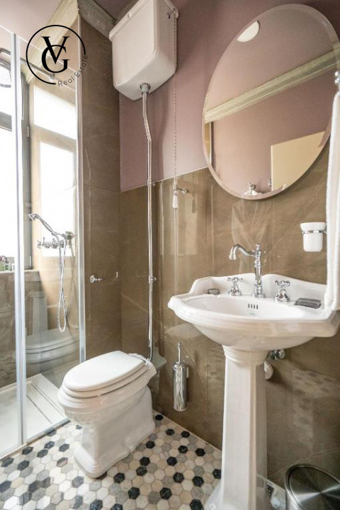 BOUTIQUE HOTEL DE LUX – OPORTUNITATE UNICA IN CENTRUL CONSTANTEI