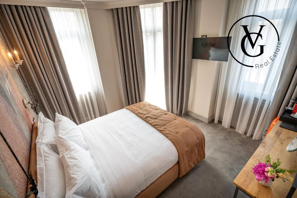 BOUTIQUE HOTEL DE LUX – OPORTUNITATE UNICA IN CENTRUL CONSTANTEI