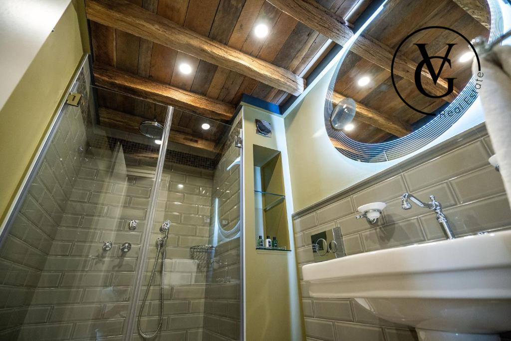 BOUTIQUE HOTEL DE LUX – OPORTUNITATE UNICA IN CENTRUL CONSTANTEI