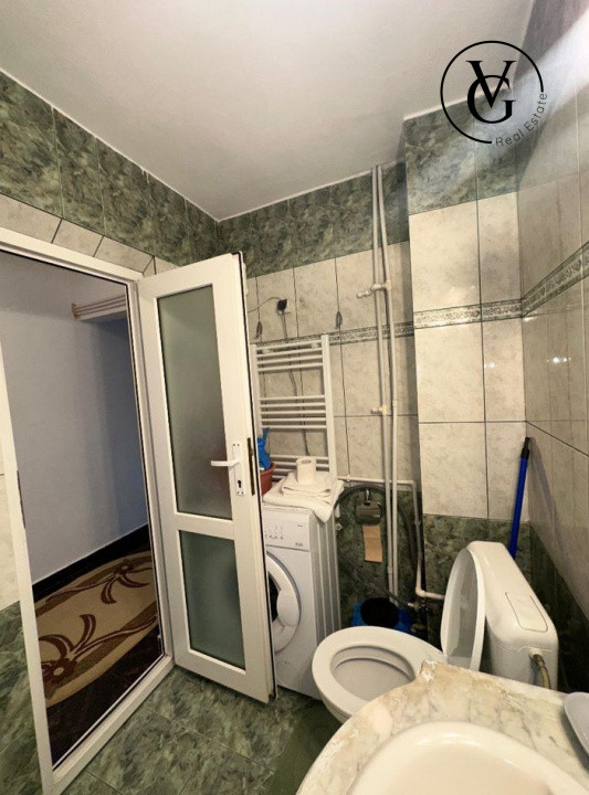 Apartament 3 camere + centrala proprie - Badea Cartan