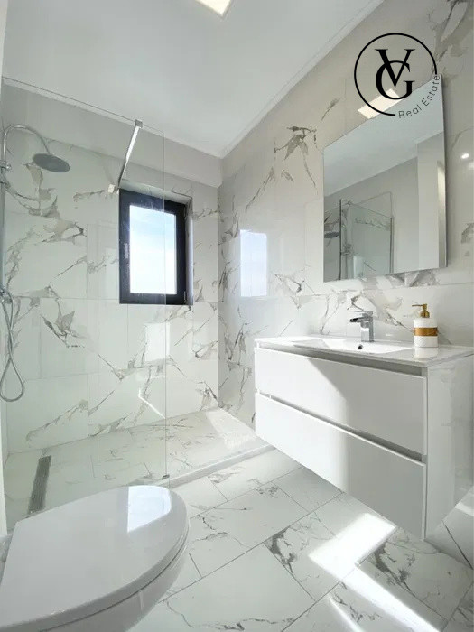 Apartament 2 camere Mamaia Sat cu piscina si vedere lac