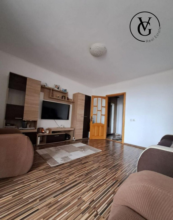 Garsoniera | Zona Far | Decomandata