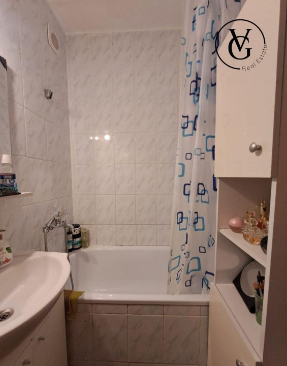 Garsoniera | Zona Far | Decomandata