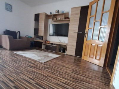 Garsoniera | Zona Far | Decomandata