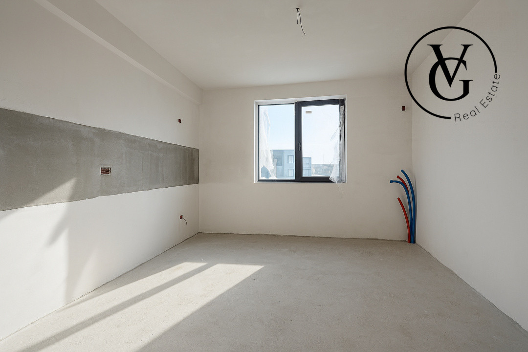 Vila modernă - finisată -terasă circulabila vedere lac și mare 