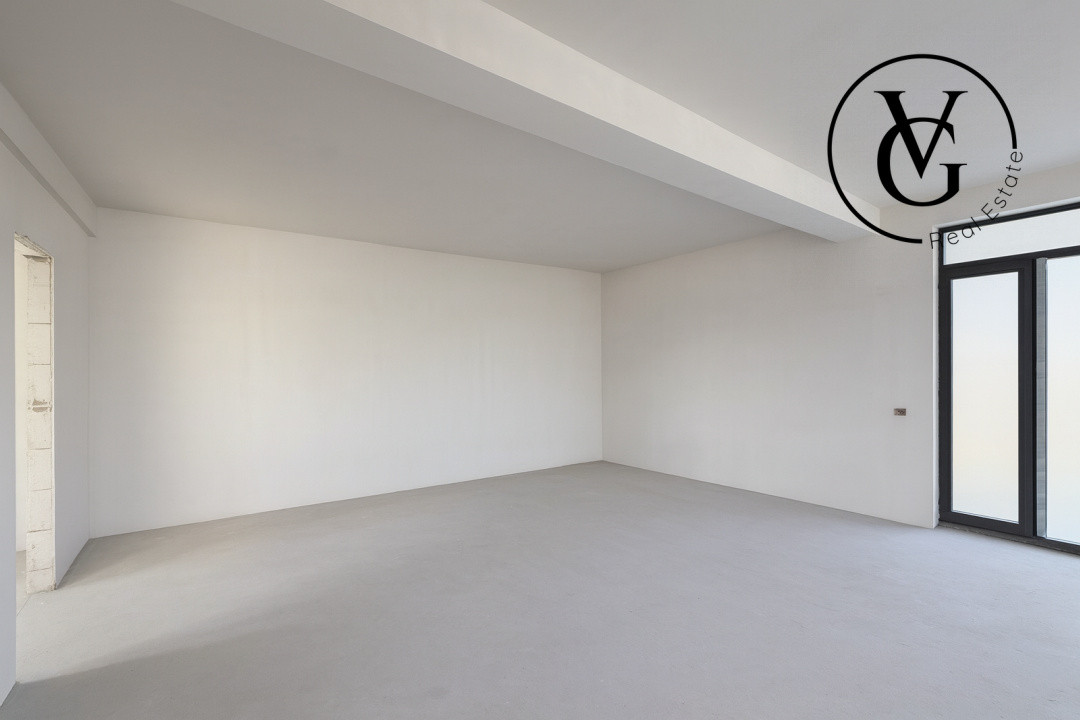 Vila modernă - finisată -terasă circulabila vedere lac și mare 