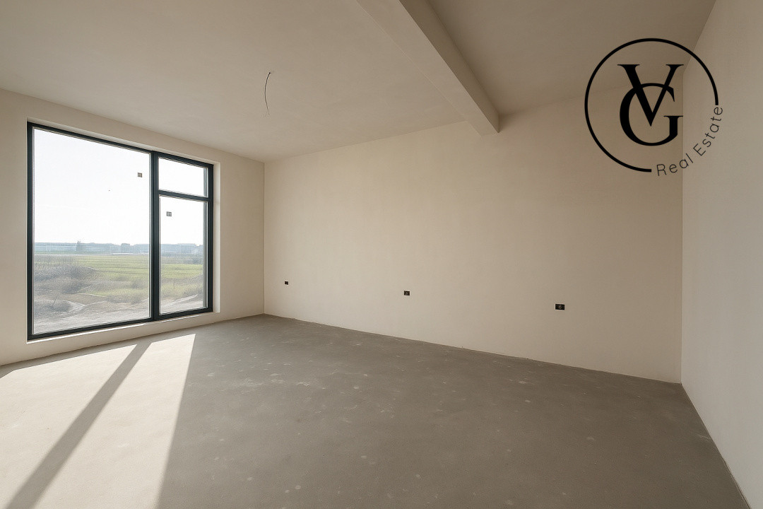 Vila modernă - finisată -terasă circulabila vedere lac și mare 