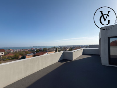 Vila modernă - finisată -terasă circulabila vedere lac și mare 