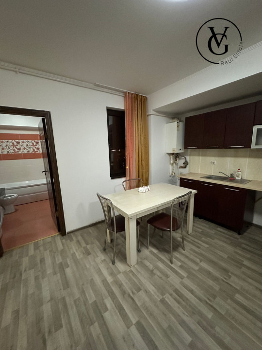 Apartament 3 camere - Pța. Balada - utilități incluse în preț 