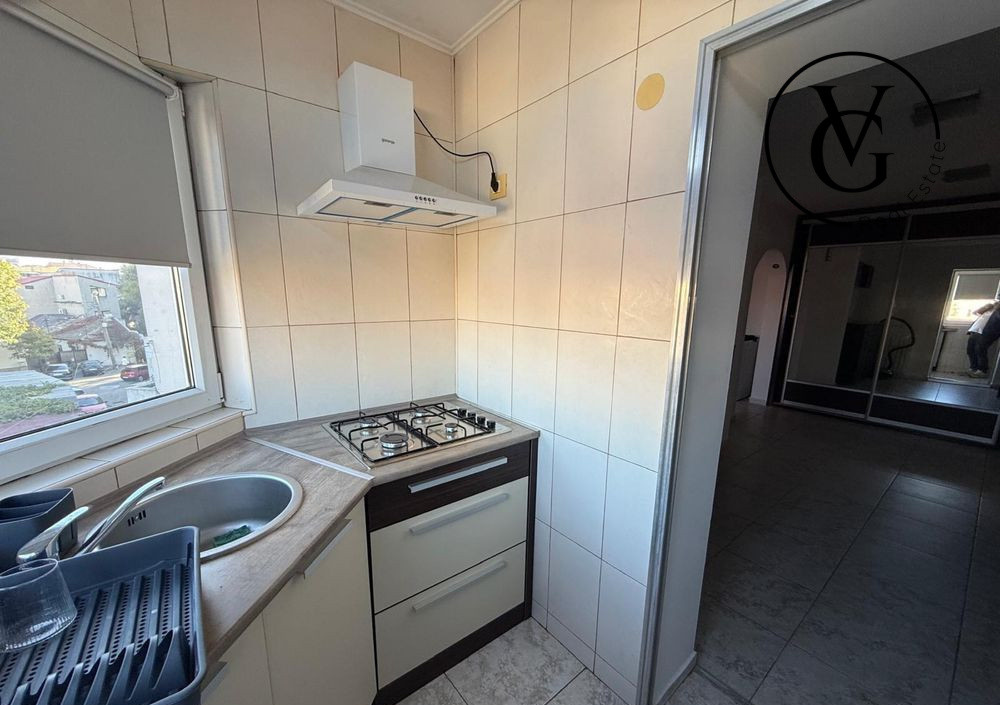 De închiriat – Apartament 2 camere, zona Trocadero