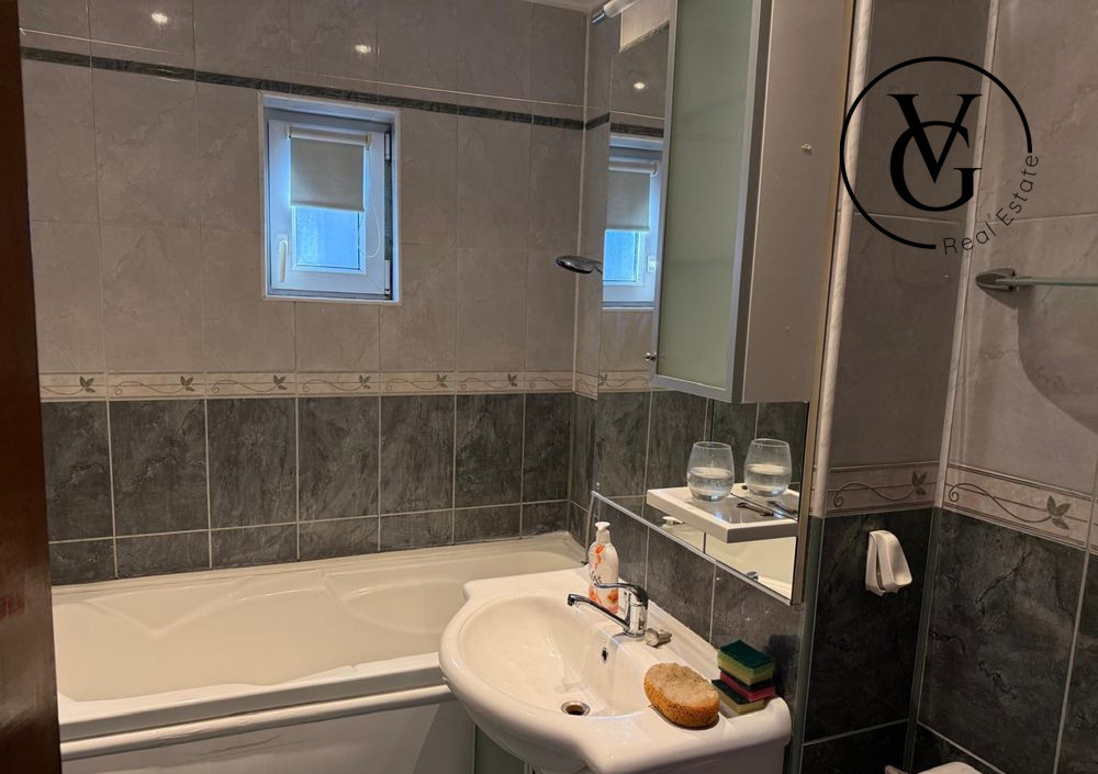 De închiriat – Apartament 2 camere, zona Trocadero