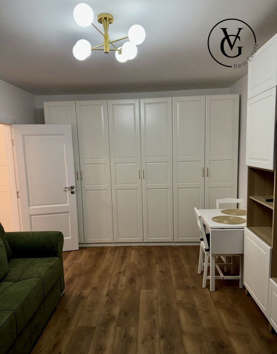 Studio | Metrou Dristor