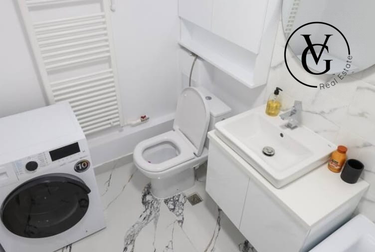 Garsoniera cu bucatarie separat - zona Vitan 