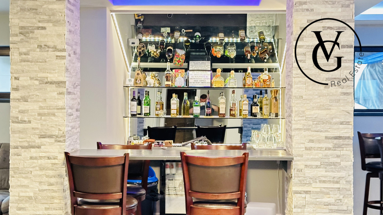 Casă spațioasă cu teren generos | 5 camere | Ovidiu – zonă liniștită