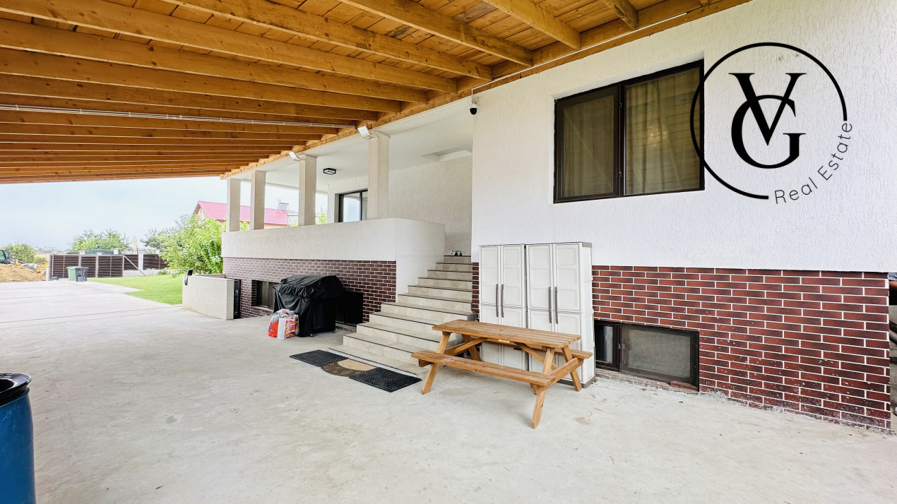 Casă spațioasă cu teren generos | 5 camere | Ovidiu – zonă liniștită