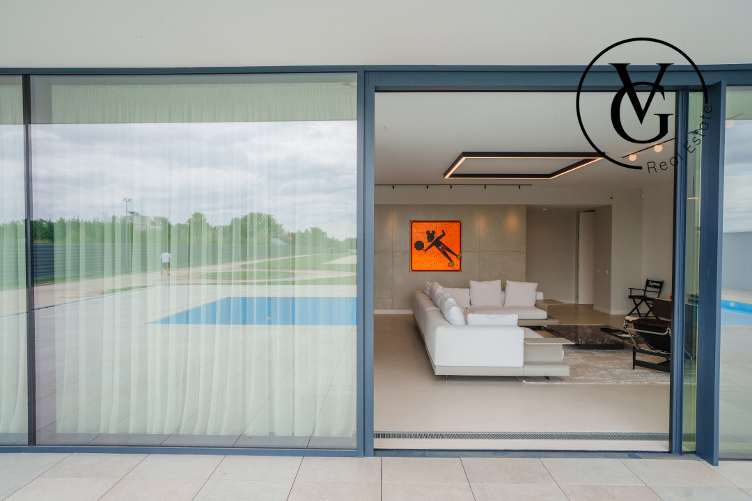 Proprietate exclusivistă în Izvorani | Design minimalist 