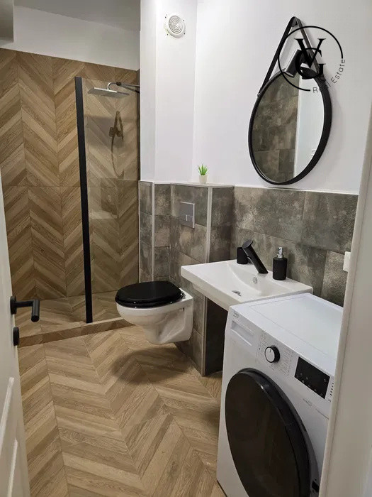 Apartament 2 camere si parcare -  Mamaia Sat