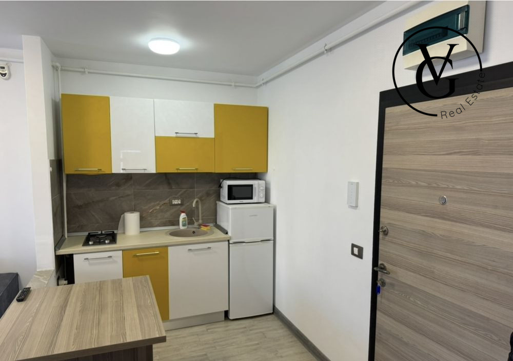 Apartament cu 2 camere  cu parcare privata Alezzi Beach