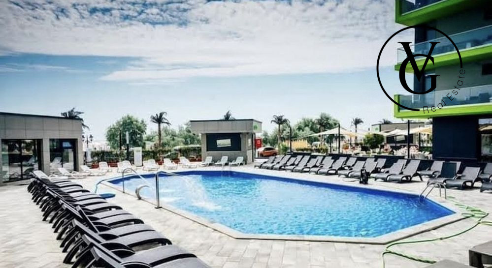 Apartament cu 2 camere  cu parcare privata Alezzi Beach