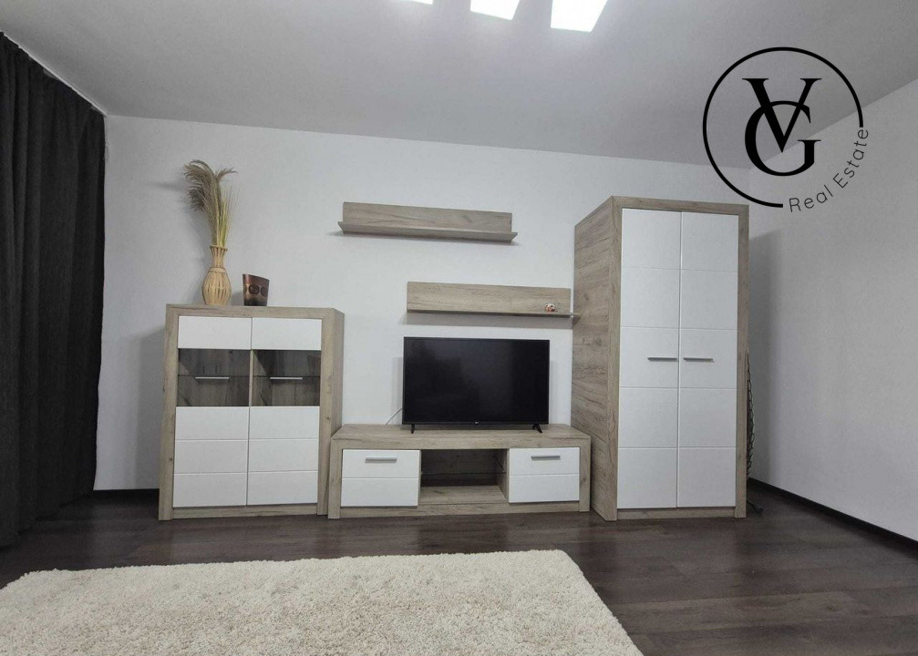Apartament cu 3 camere, recent renovat, zona Dacia