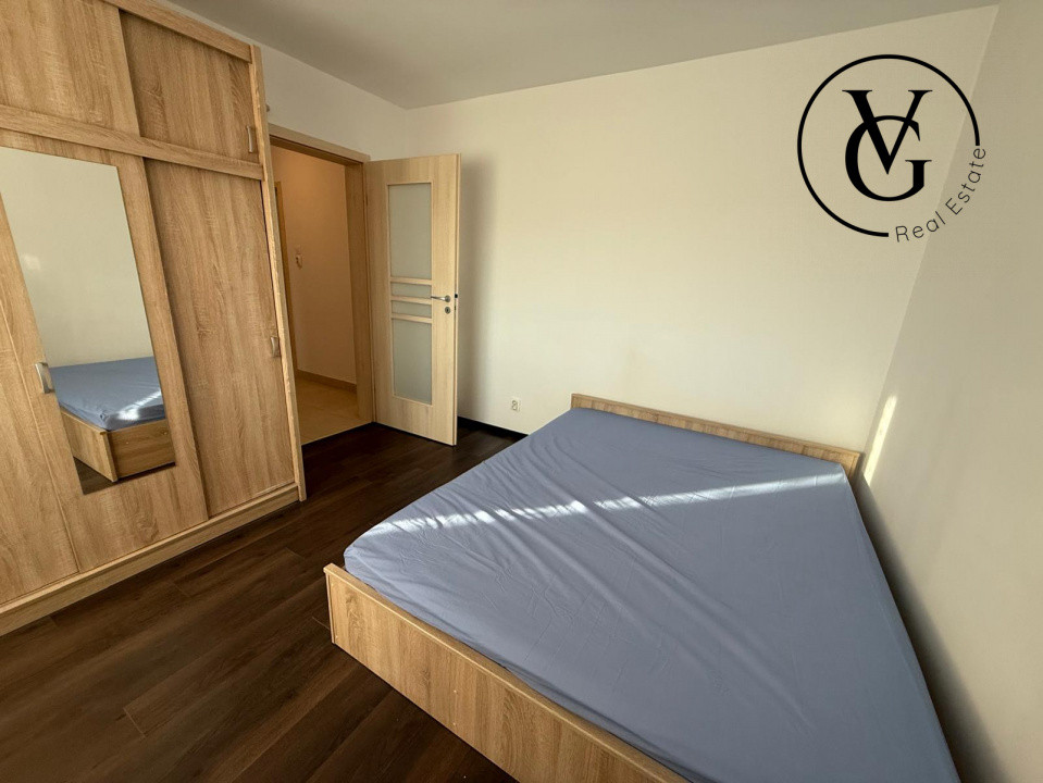 Apartament cu 3 camere, recent renovat, zona Dacia