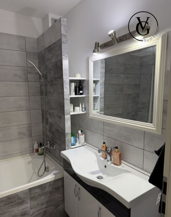 Apartament 4 camere - Titan - Centrala proprie