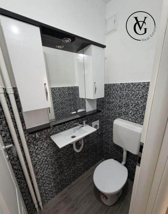 Apartament 4 camere - Titan - Centrala proprie