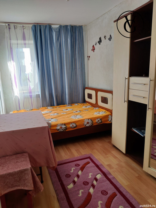 Apartament cu 3 camere + centrala proprie - Constanta
