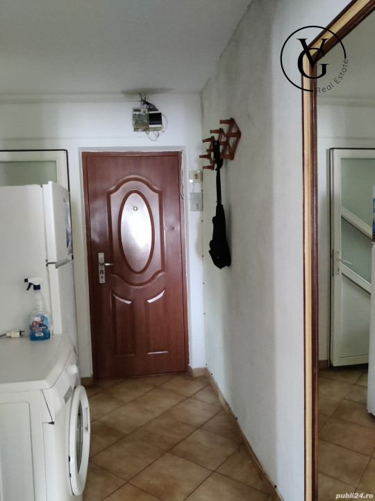 Apartament cu 3 camere + centrala proprie - Constanta