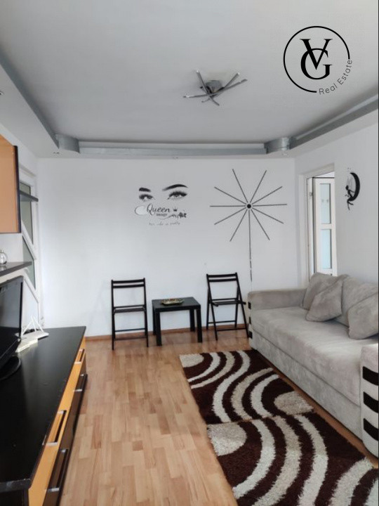 Apartament cu 3 camere + centrala proprie - Constanta