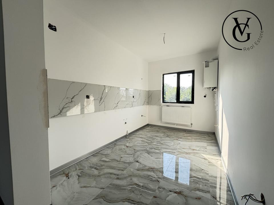 Casa la sol, 4 camere - 269 mp - Navodari
