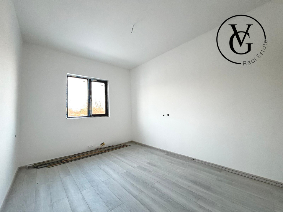 Casa la sol, 4 camere - 253 mp - Navodari