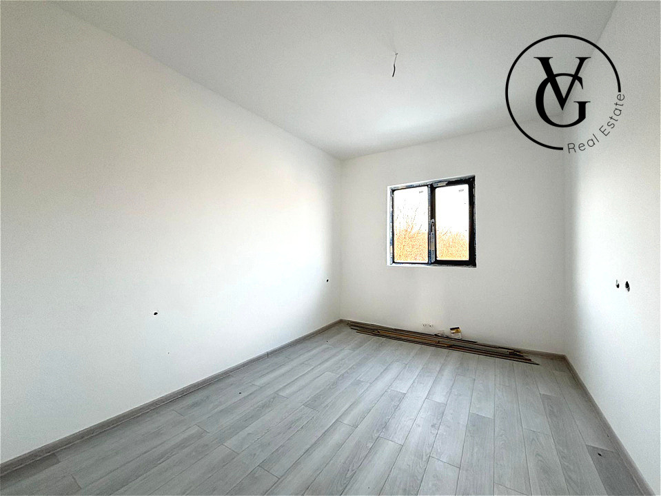 Casa la sol, 4 camere - 253 mp - Navodari