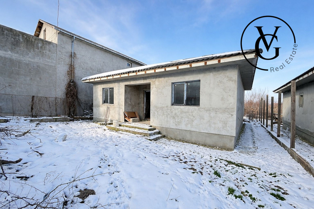 Casa la sol, 4 camere - 253 mp - Navodari