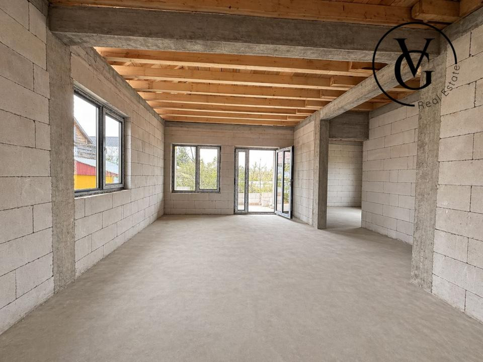 Casa P+M, 300 mp, 5 camere | Lumina | Predare la cheie