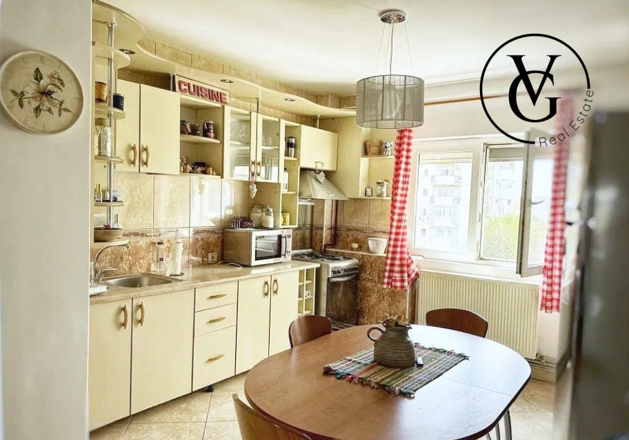 Apartament 3 camere - Centrala - Loc de parcare - Vitan