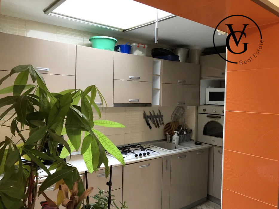 Apartament 4 camere | Curte privata | Loc parcare